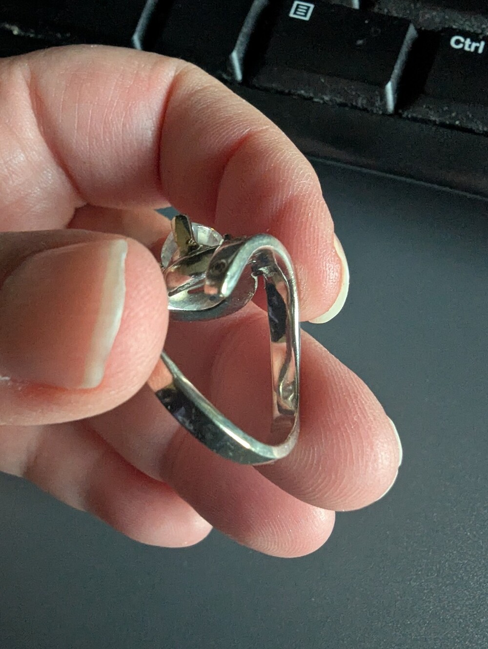 Custom Trillion Cut Wedding Ring - Picture 4 of 6